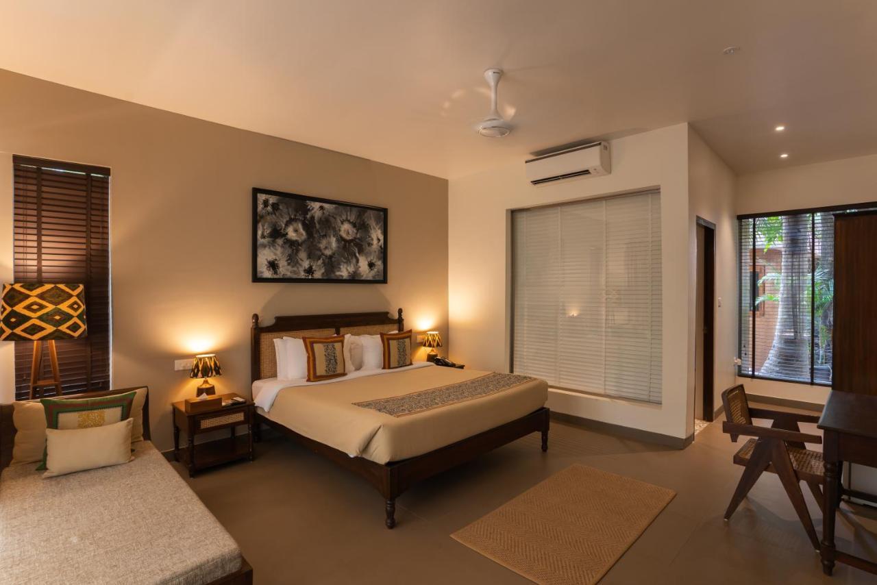 Hotel Oleander Farms, Karjat Extérieur photo